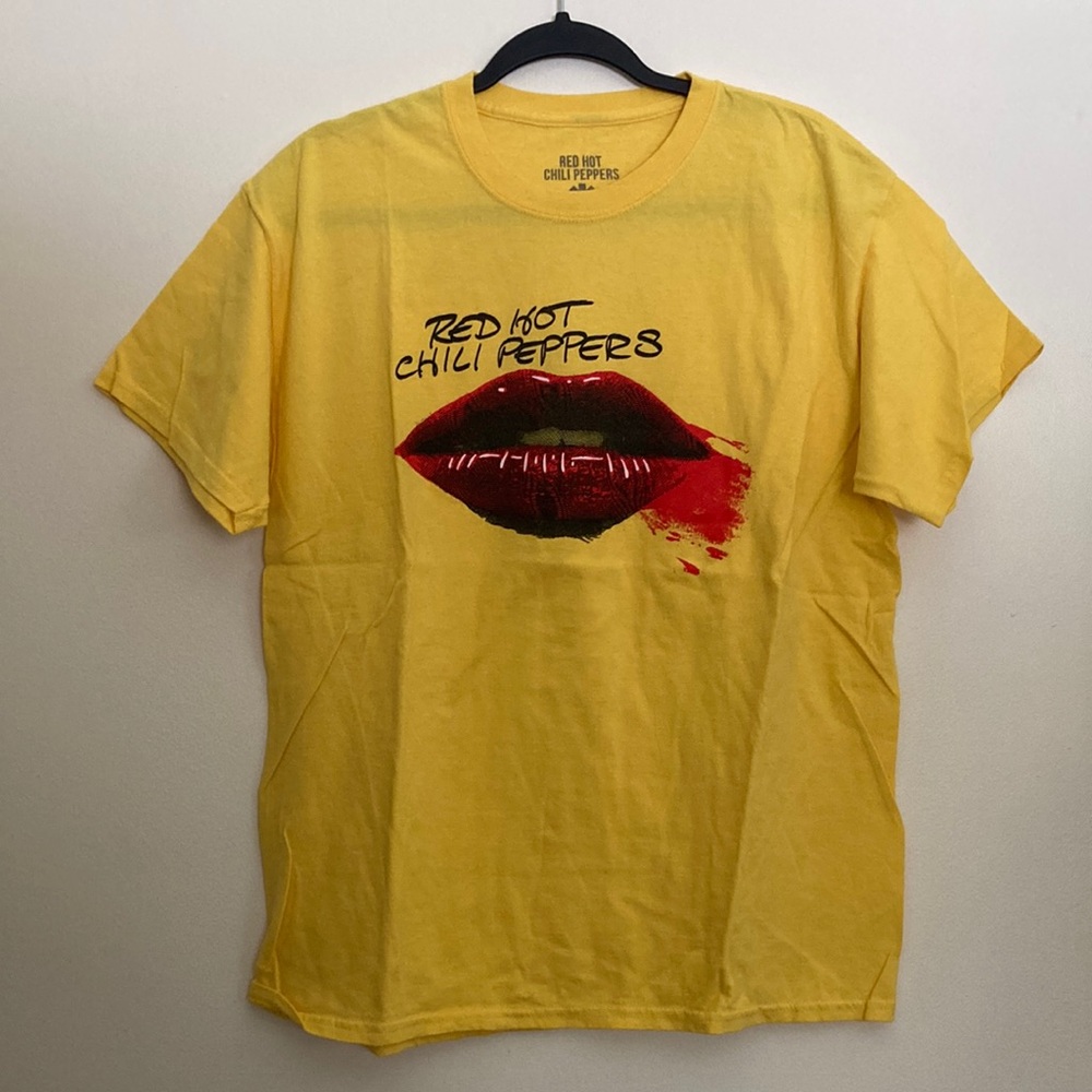 RHCP Yellow Lips T-Shirt Red Hot Chili Peppers Rock Band Tee M/L Unisex